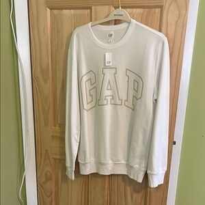 GAP Cream Logo Sweatshirt